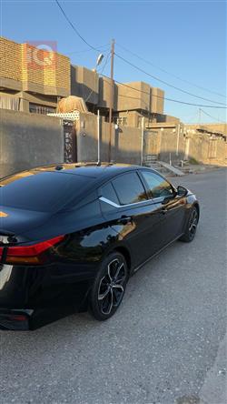 نيسان ألتيما